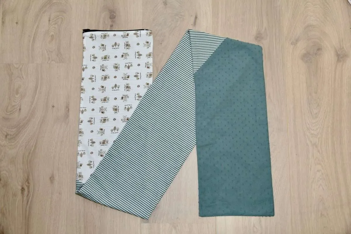 Federa in fantasia per paracolpi – Bianco e verde a righe – coniglietto e plumetis verde